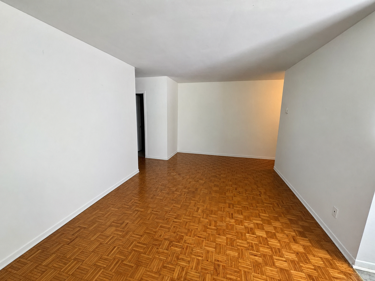 9431 LaSalle Apartments - Photo 2 of 18