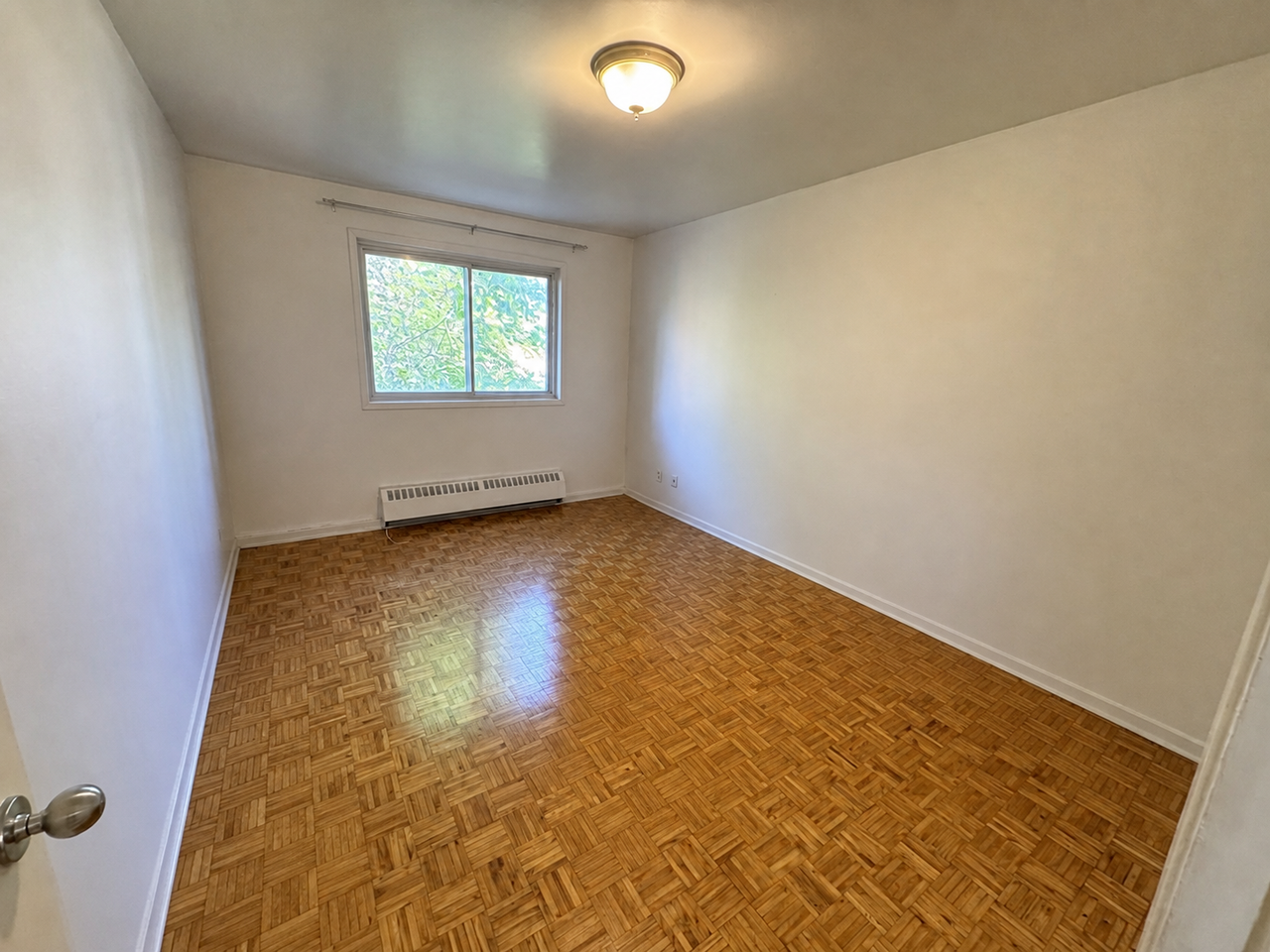 9431 LaSalle Apartments - Photo 4 of 18