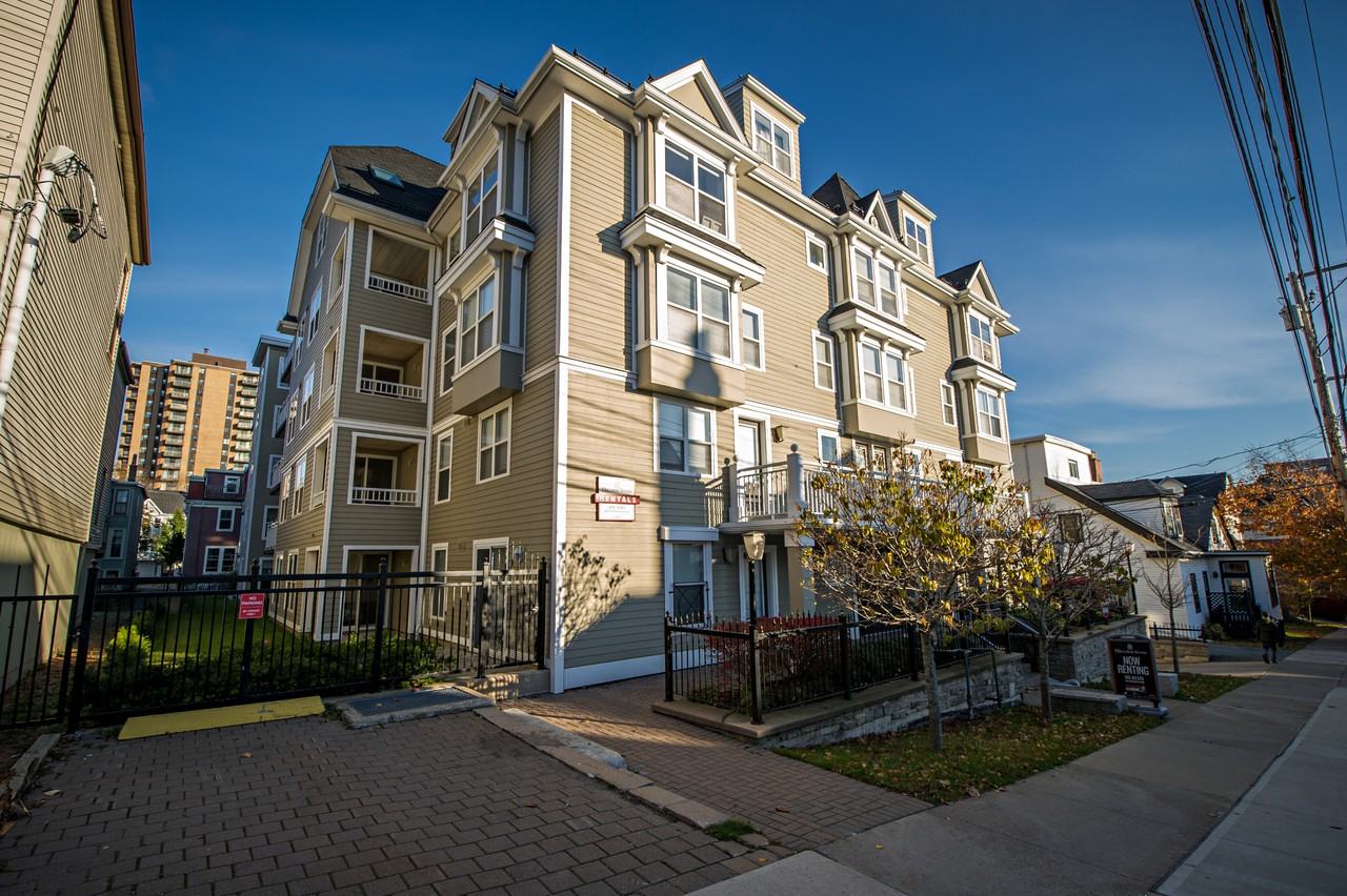 Hillside Suites - Photo 2 of 33