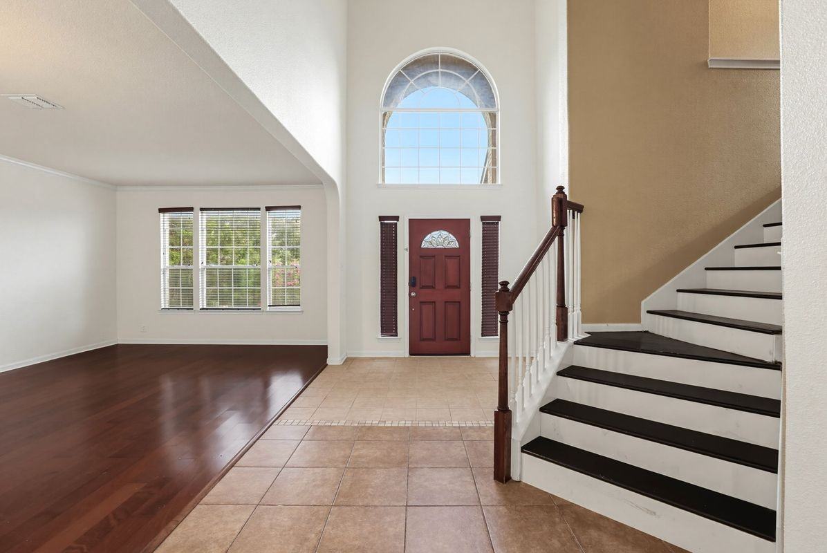 3415 Highline Trl - Photo 5 of 16