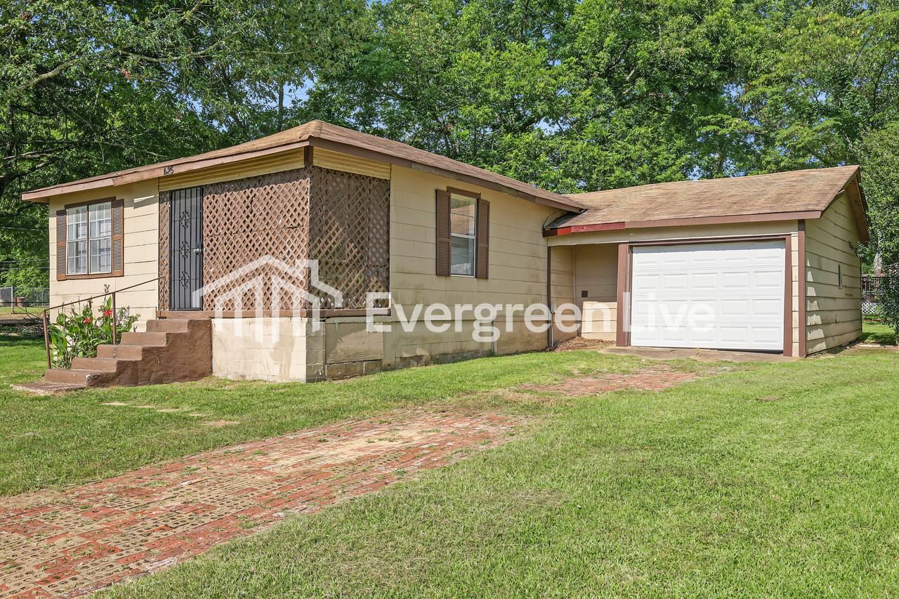 425 Lenard Ave - Photo 2 of 15