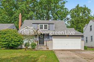 featured image of 1796 Beaconwood Ave