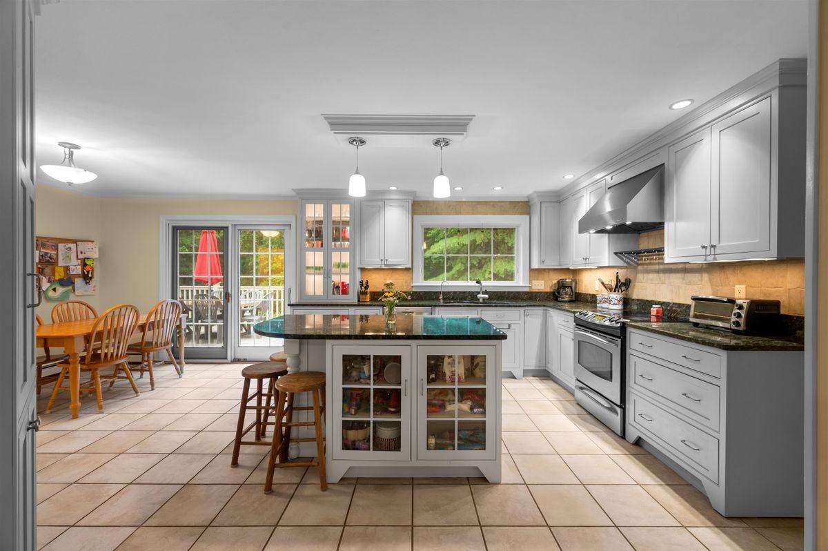 16 Lamington Hill Rd - Photo 6 of 50