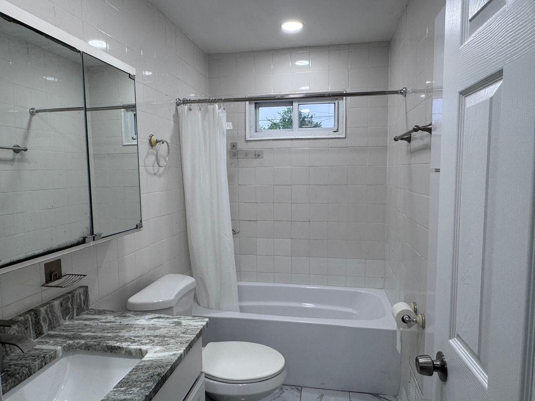 1412 E Goulson Ave - Photo 3 of 14