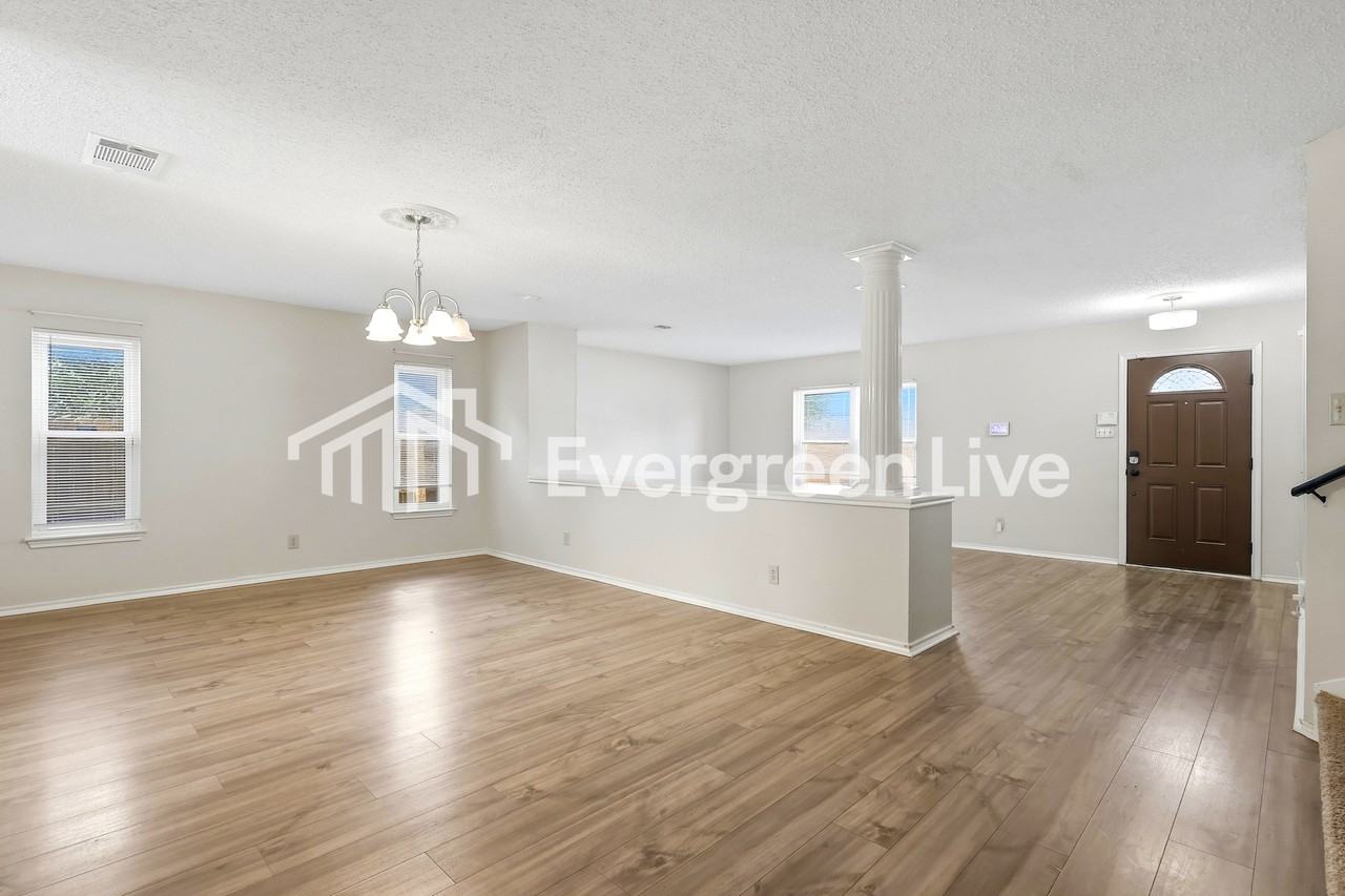 8102 Cantura Mls - Photo 4 of 15