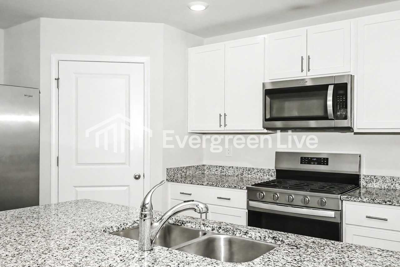 1212 Beechridge Ct - Photo 7 of 16