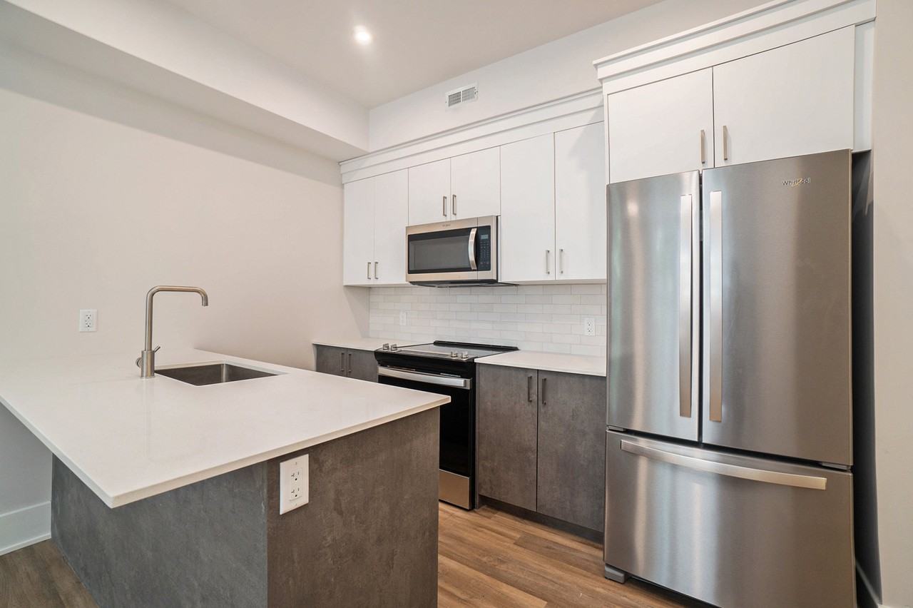 404 Eden Avenue - Photo 4 of 6