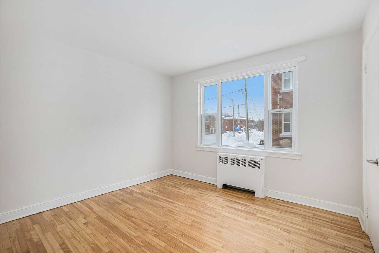 Tillbury Apartments - Photo 7 of 23