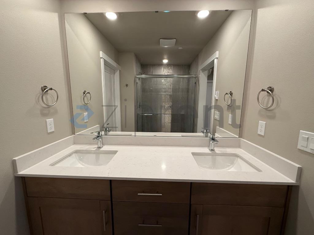 13707 Manor Way #F6 - Photo 2 of 32