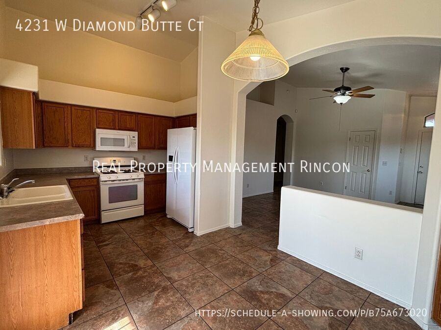 4231 W Diamond Butte Ct - Photo 4 of 12