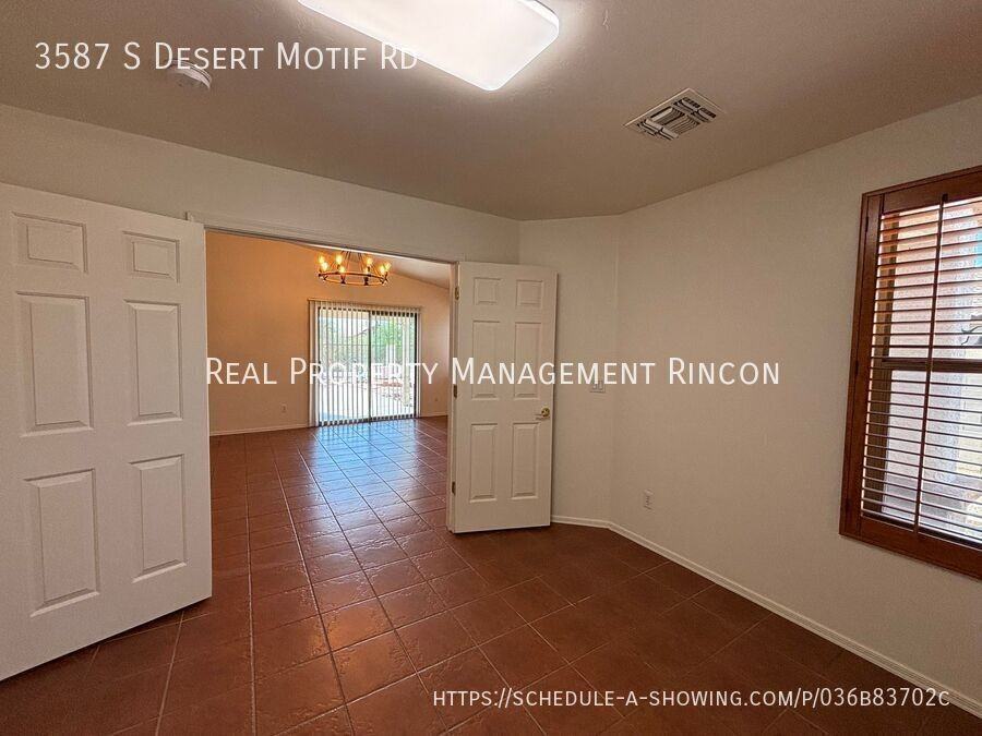 3587 S Desert Motif Rd - Photo 4 of 21