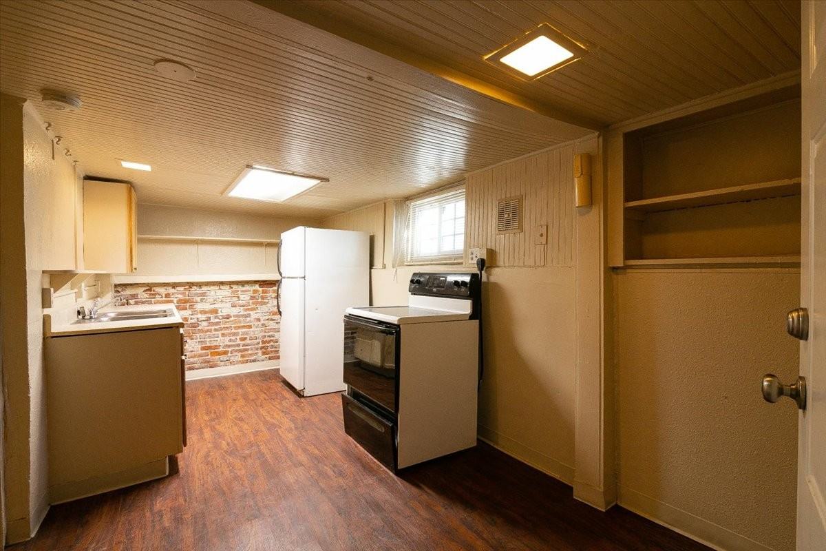 1526 Milwaukee St #6 - Photo 4 of 8