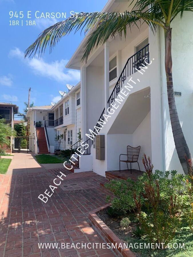 945 E Carson St - Photo 2 of 26