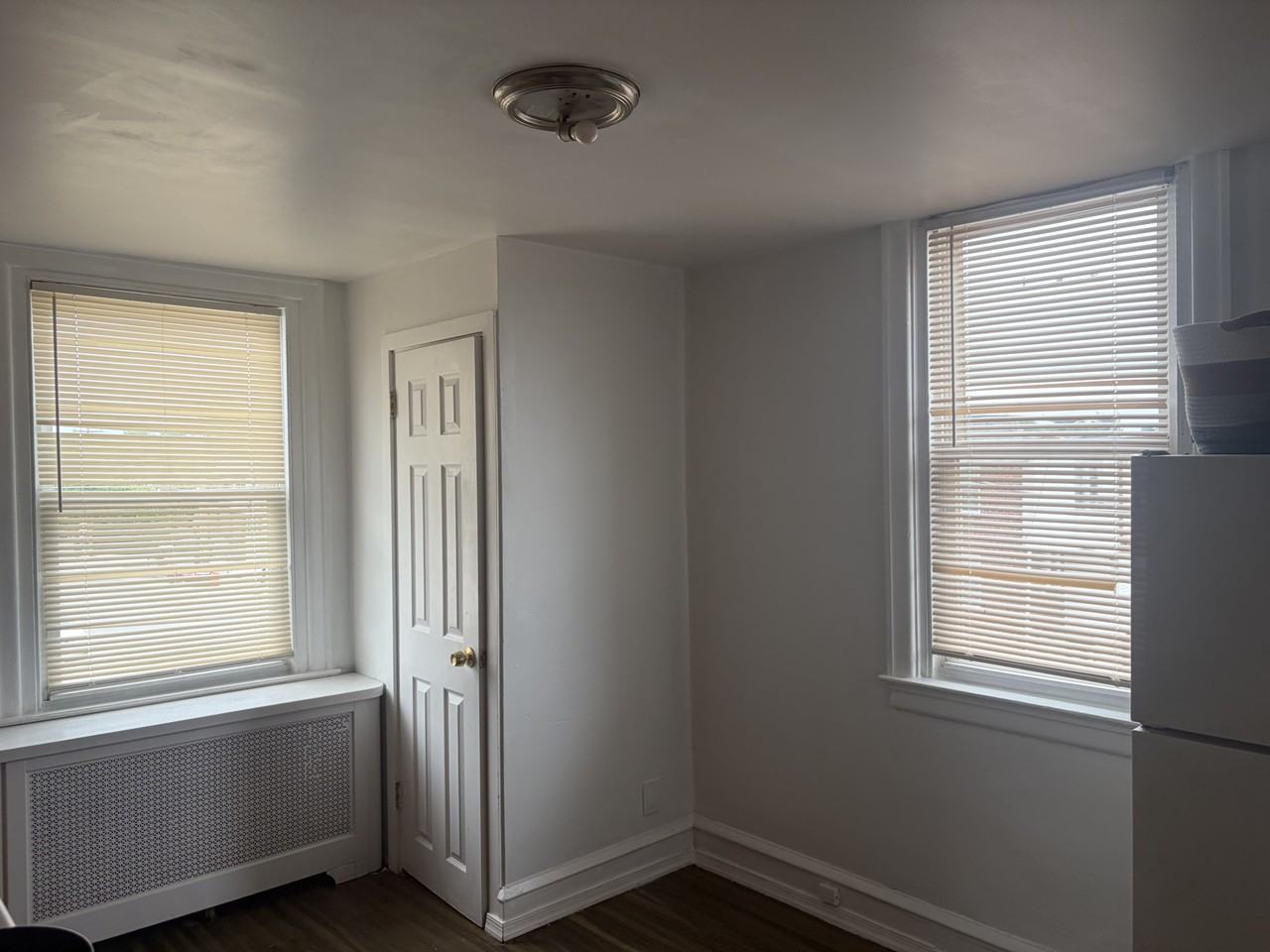 1901 Plymouth St #3TOPFL - Photo 2 of 11