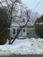 featured image of 224 Park Ave