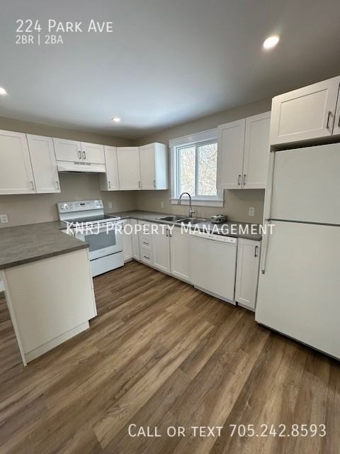 224 Park Ave - Photo 3 of 15