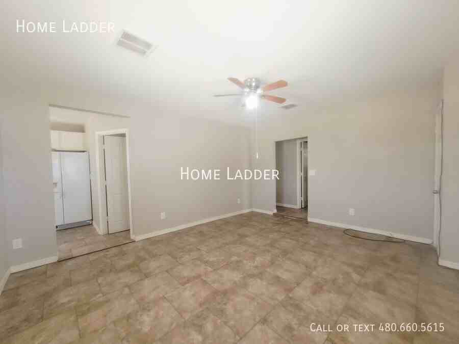 667 W Northern Ave #A - Photo 3 of 14