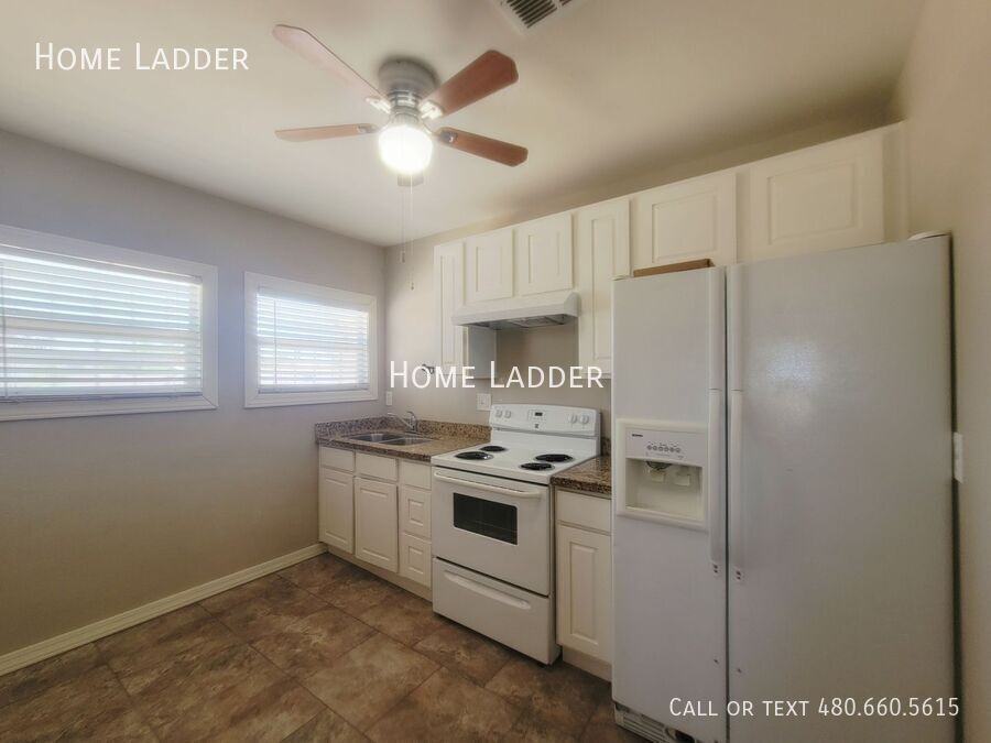 667 W Northern Ave #A - Photo 5 of 14
