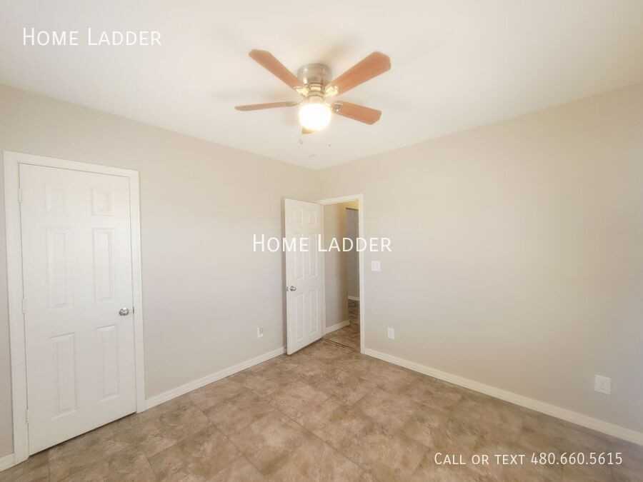 667 W Northern Ave #A - Photo 6 of 14