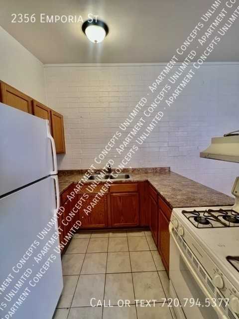 2356 Emporia St - Photo 6 of 9