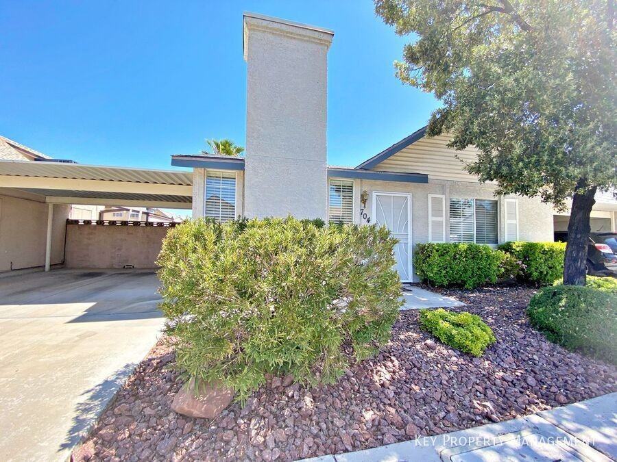 704 Callahan Point Dr - Photo 2 of 21