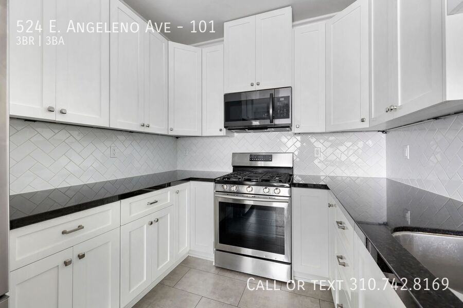 524 E Angeleno Ave #101 - Photo 3 of 27