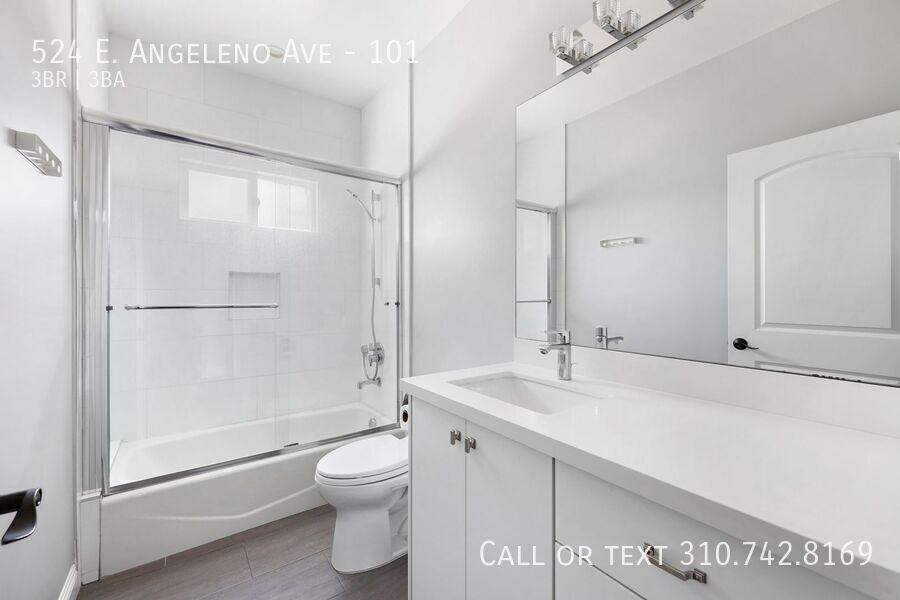 524 E Angeleno Ave #101 - Photo 7 of 27