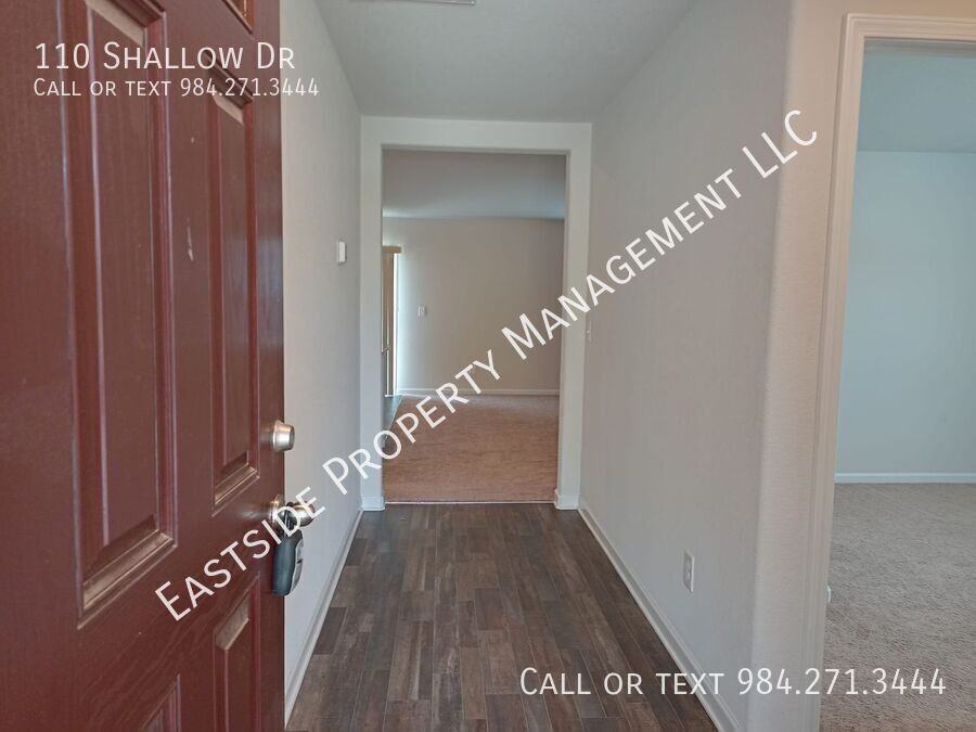 110 Shallow Dr - Photo 2 of 13