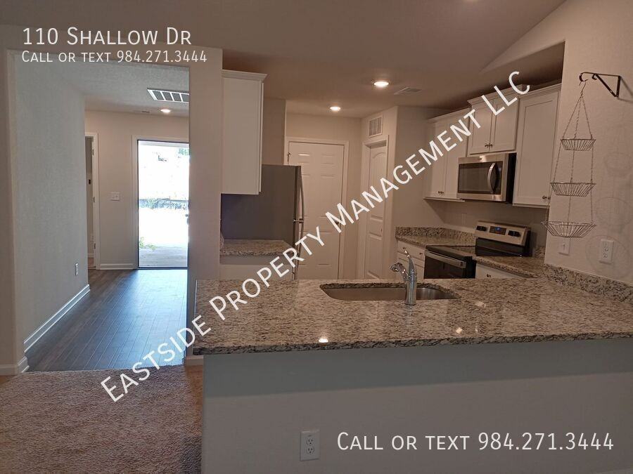 110 Shallow Dr - Photo 3 of 13