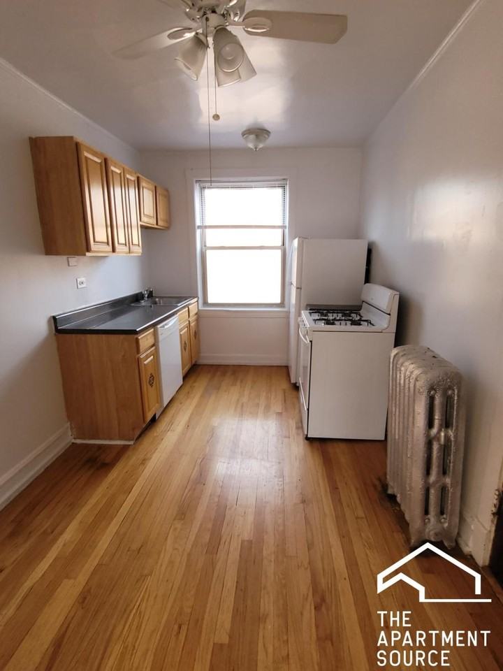 2342 W Touhy Ave #3A - Photo 3 of 10