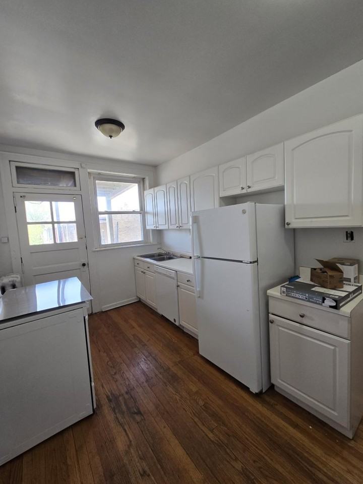 4318 N Spaulding Ave #2 - Photo 2 of 14