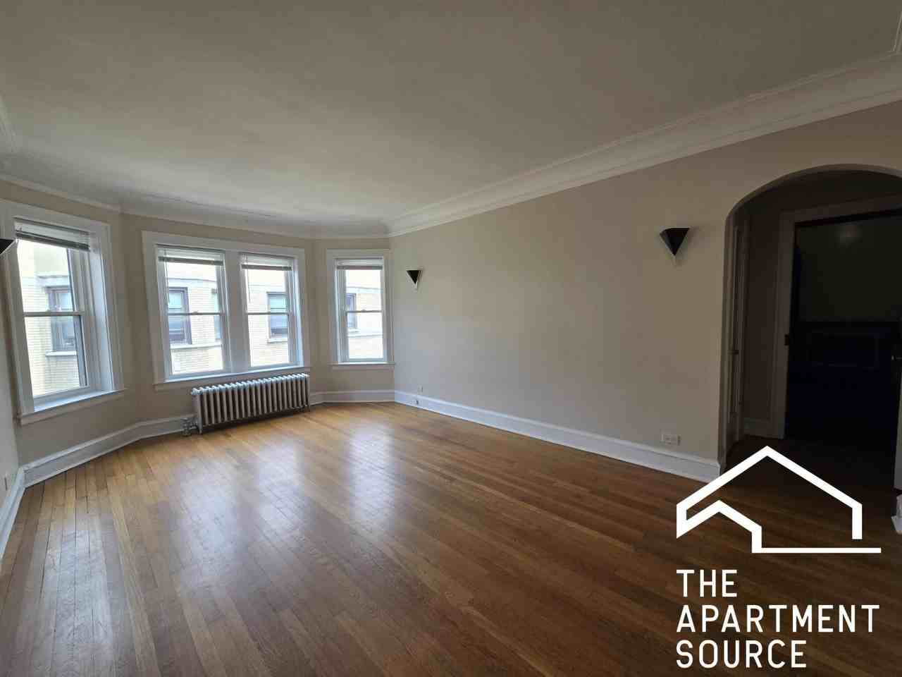 1924 W Morse Ave #3N - Photo 4 of 7