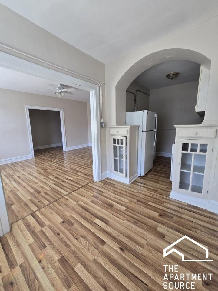 1333 W Birchwood Ave #303 - Photo 3 of 20