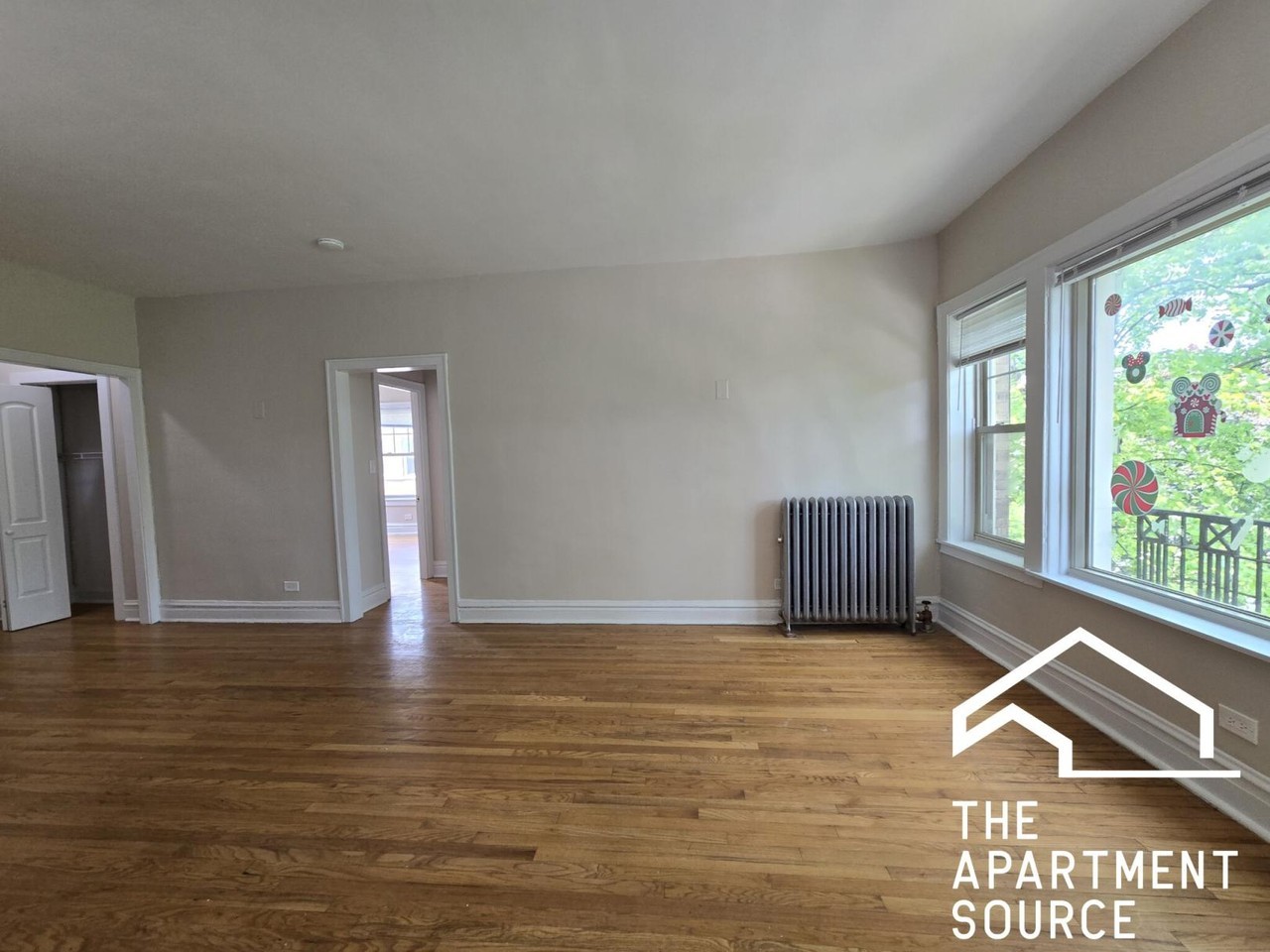 908 Reba Pl #3N - Photo 6 of 14