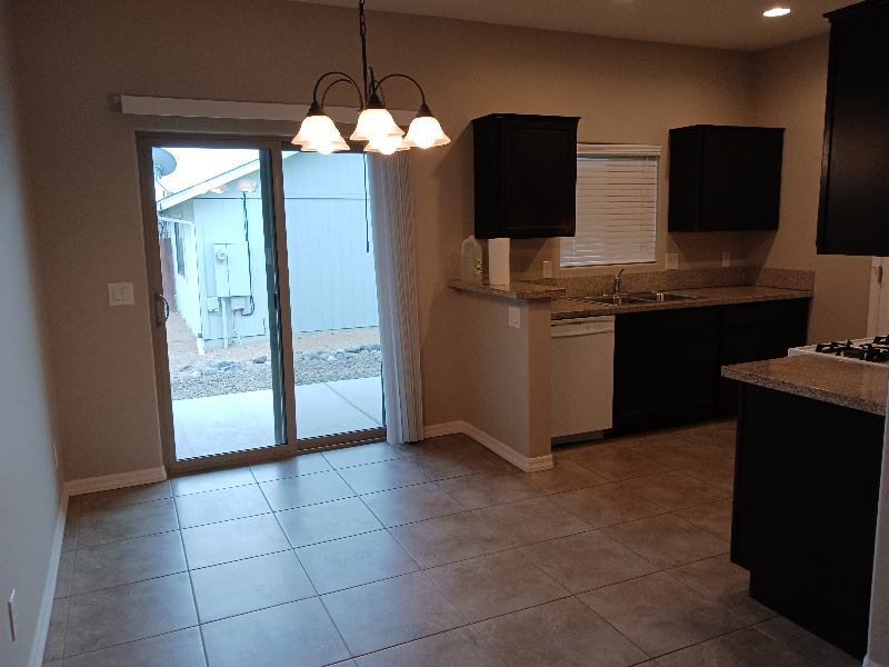6201 N Tower Ln #2 - Photo 4 of 20