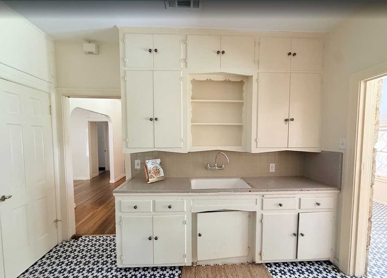 244 W Hermosa Dr - Photo 4 of 17