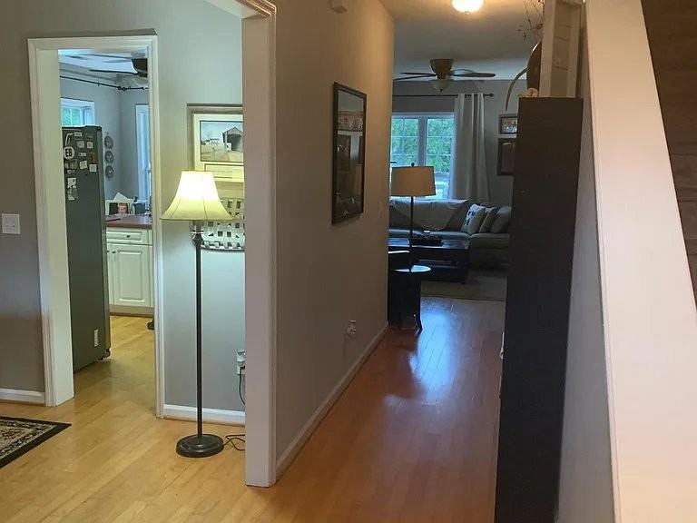 201 Hyacinth St - Photo 6 of 18