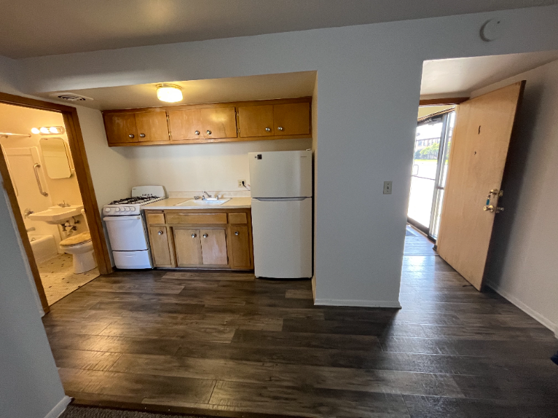 5506 W Lincoln Ave #1 - Photo 3 of 5