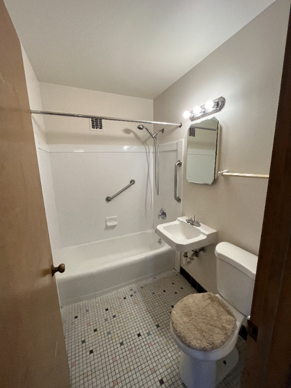 5506 W Lincoln Ave #1 - Photo 5 of 5