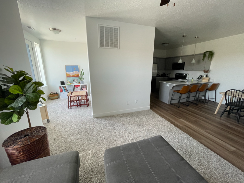 5232 W Cannavale Dr #201 - Photo 4 of 16