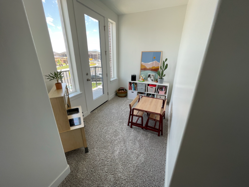 5232 W Cannavale Dr #201 - Photo 5 of 16