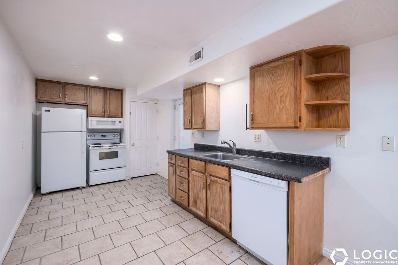 5068 Murray Blvd - Photo 6 of 19
