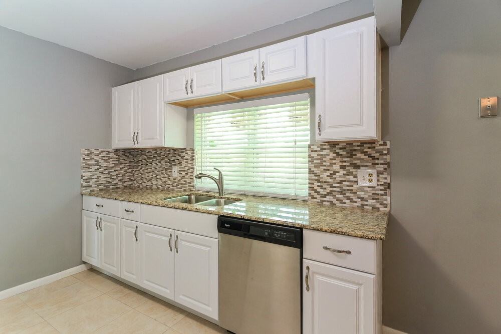 1199 Kinglet Ter - Photo 5 of 15