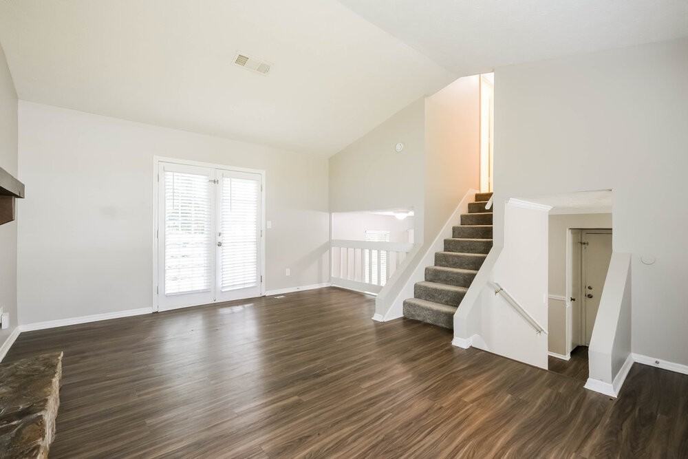 4707 Greenway Rd - Photo 6 of 20