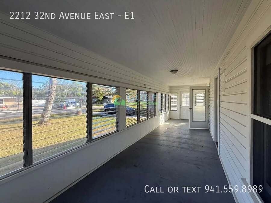 2212 32nd Ave E - Photo 2 of 12