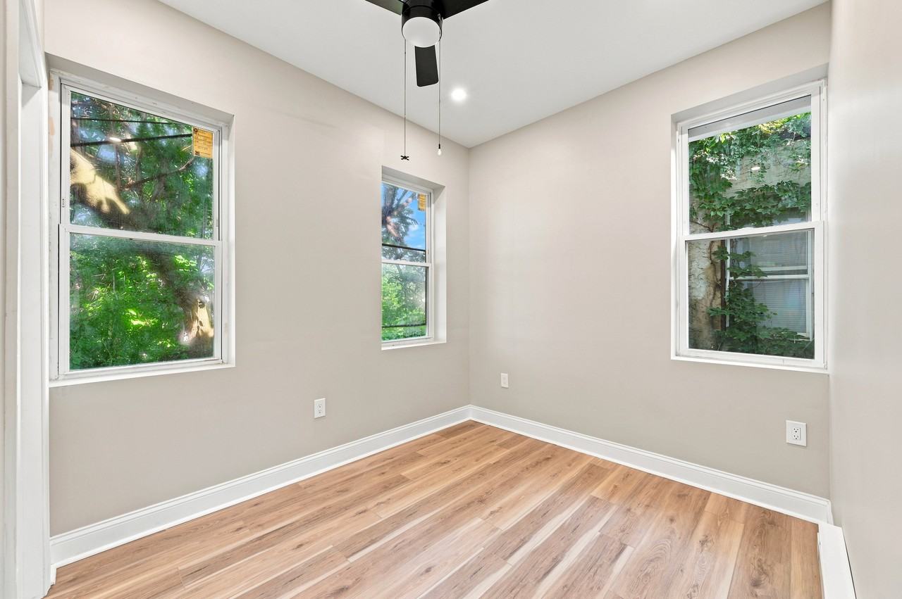 872 N 46th St #2 - Photo 7 of 12