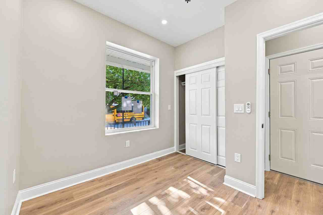 872 N 46th St #1 - Photo 7 of 8