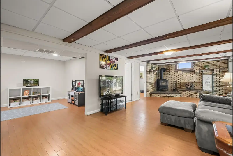 11 Denby Dr - Photo 2 of 11