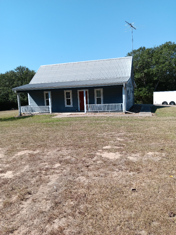 1043 Buck Rd - Photo 2 of 13