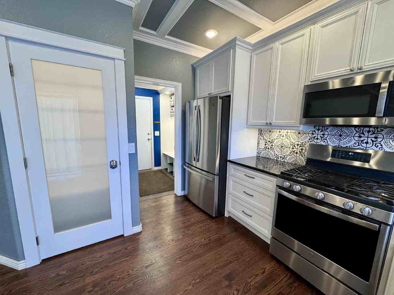 11260 Jersey Way - Photo 5 of 44